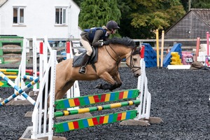 Class 6 - Fences not above 2'9